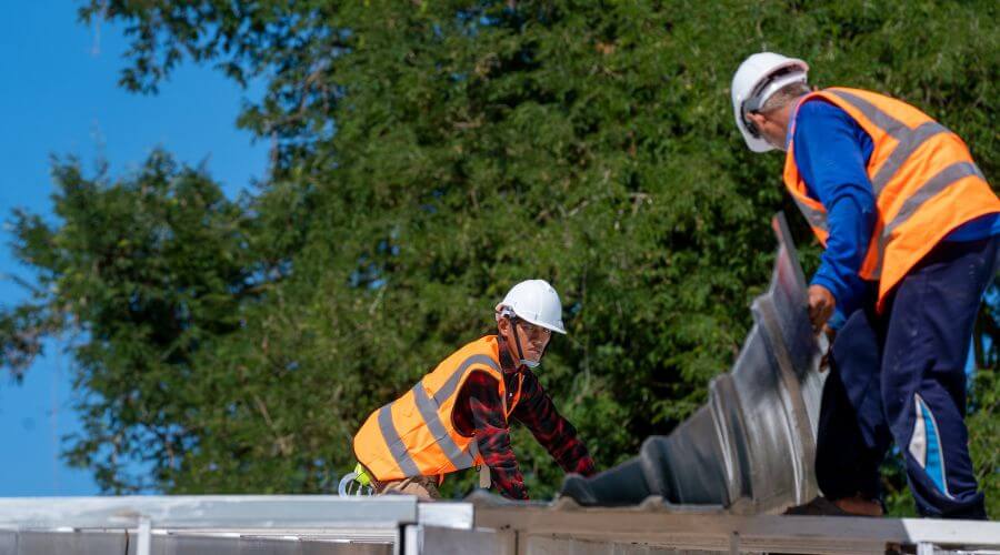 Professional residential roofers in Okauchee, WI